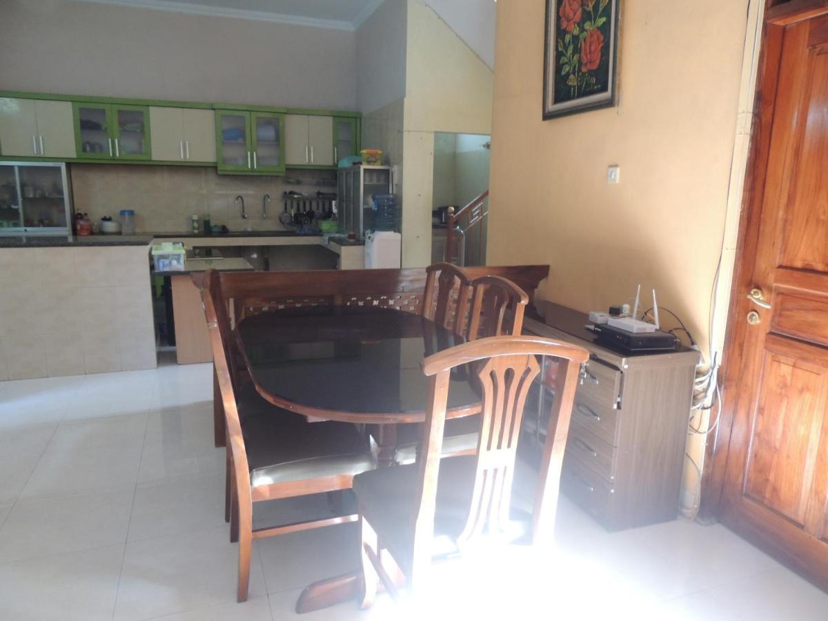 Shabrina Homestay Syariah Kalasan المظهر الخارجي الصورة